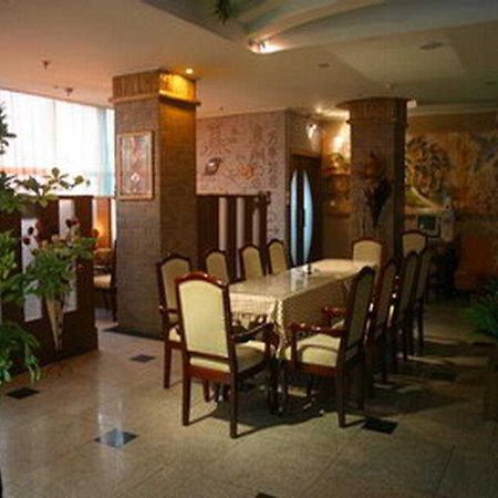 365Days Inn Hotel Yichang Restaurant foto